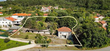 Moradia em Vila Verde/ Braga com Terreno e Agua de Poço