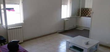 Appartement  à louer, 2 pièces, 1 chambre, 33 m²