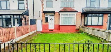 3 bed semi-detached house to rent