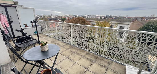 Bischheim - TB 2 pièces 43m2 avec terrasse plein sud, cave e