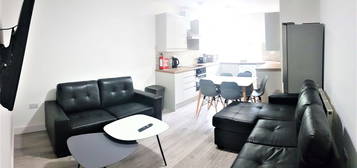 5 bed shared accommodation to rent