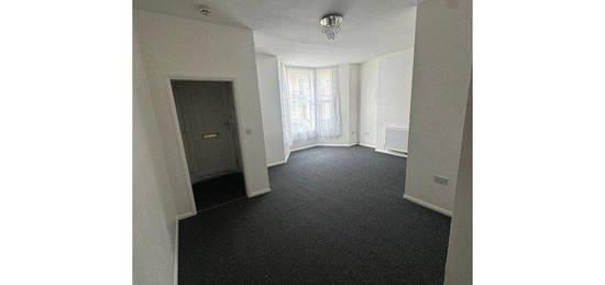 2 bed flat to rent