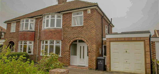 3 bedroom semi-detached house