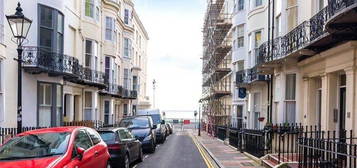 Flat to rent in Atlingworth Street, Brighton BN2