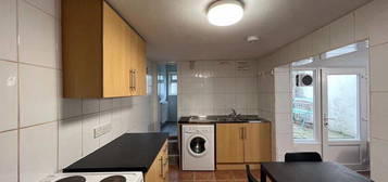 6 bed shared accommodation to rent