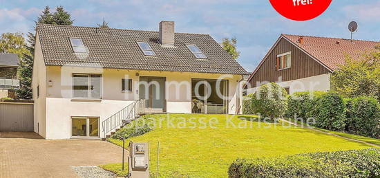 Ihr Traumhaus in bester Lage in Waldbronn-Reichenbach! Großes Einfamilienhaus mit Garage und Garten