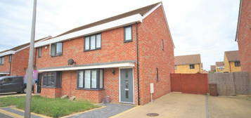 3 bedroom semi-detached house