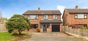 4 bed detached house for sale