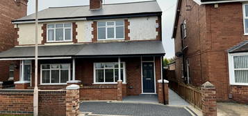 Semi-detached house to rent in Crow Hill Lane, Mansfield Woodhouse, Mansfield NG19