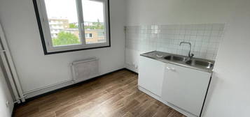 Appartement  à louer, 2 pièces, 47 m², Étage 4/–