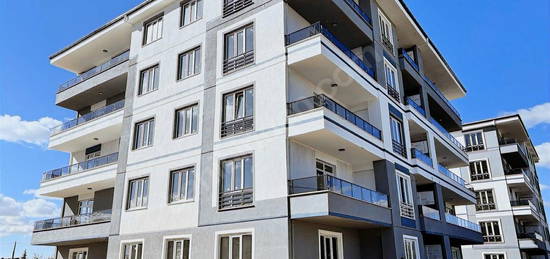 MERAM ALPARSLAN MH.FEN LİSESİ CİVARI 2+1 SIFIR SATILIK DAİRE