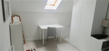 Shared accommodation to rent in 7 Seabrook Mews, Topsham EX2