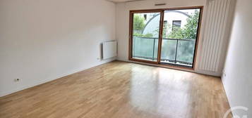 Appartement  à louer, 3 pièces, 2 chambres, 70 m²