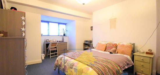 5 bed shared accommodation to rent