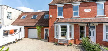 4 bedroom semi-detached house for sale