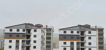 BİTLİS MERKEZ EMLAKTAN SATILIK 2+0 DAİRE