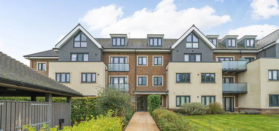 Flat for sale in Institute Road, Taplow, Maidenhead SL6