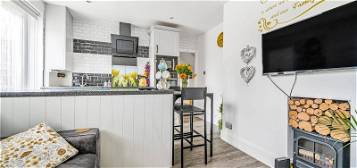 Maisonette for sale in Crawford Gardens, Palmers Green, London N13