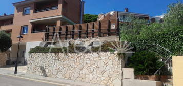 Casa adosada de alquiler en Sant Vicenç Centre