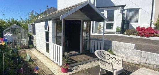 3 bedroom semi-detached house