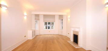 4 bedroom flat to rent