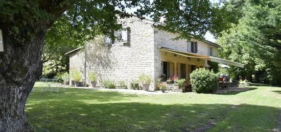 Maison  à vendre, 5 pièces, 2 chambres, 100 m²