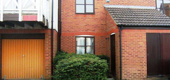 Flat for sale in Halyard Croft, Hull HU1