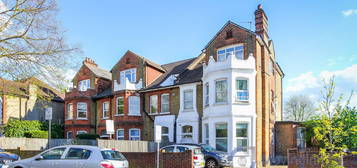 Studio to rent in Telford Avenue, Streatham Hill SW2