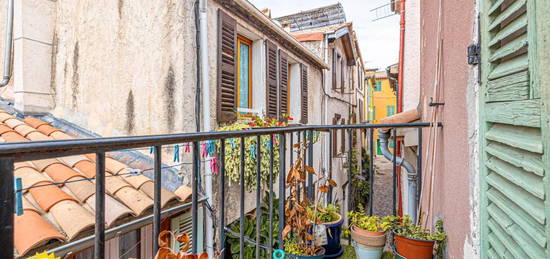 Maison de ville  à vendre, 5 pièces, 3 chambres, 100 m²