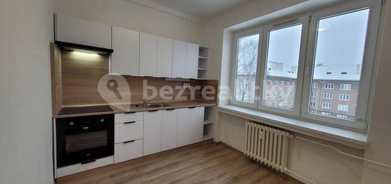 Pronájem bytu 3+1 66 m², Československé armády,