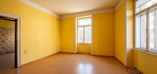 ++NEU++ Sanierungsbedürftige 3-Zimmer Altbau-Wohnung mit viel Potenzial