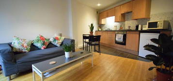 2 bedroom ground floor flat