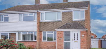 Property to rent in Mallard Close, Worcester, Worcestershire WR2