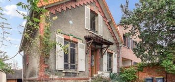 Maison 1 étage  à vendre, 6 pièces, 4 chambres, 167 m²