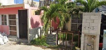 Casa en Venta en Playacar