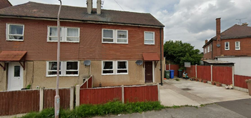 3 bedroom semi-detached house