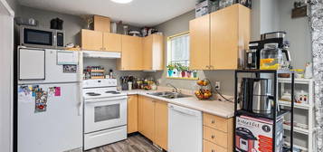 610 King St #1003, Spruce Grove, AB T7X 4J9