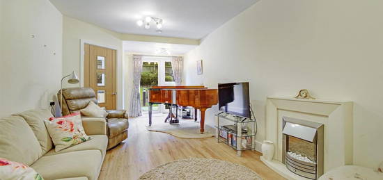 Flat for sale in Sydney Court, Lansdown Road, Sidcup DA14