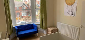 2 bedroom house share