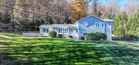 1 Mary Bee Ln, Sherman, CT 06784