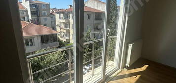 LÜLEBURGAZ YILDIZ MAHALLESİNDE KİRALIK 3+1 DAİRE