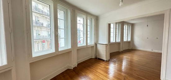 Appartement  à vendre, 5 pièces, 3 chambres, 96 m²