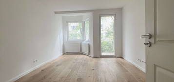 Wohnung nach Kernsanierung in der Nordstadt! 2.OG mit Balkon, EBK, saniertes Haus in ruhiger Straße!