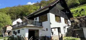 Einfamilienhaus mit Terrasse, Garage und Garten in ruhiger Lage von Sauerthal