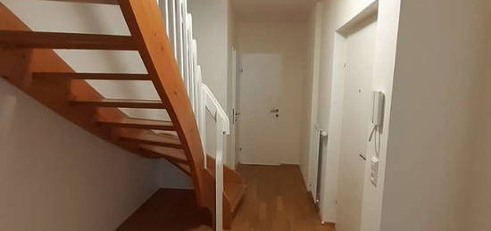 Wunderschöne 3 Zimmer Maisonette Wohnung auf 2 Etagen in Bestlage nähe Donaustrand, Urfahr