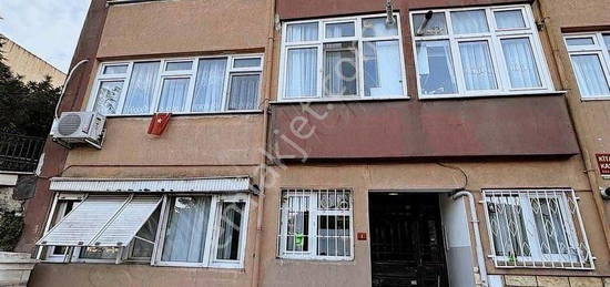 REALTYDEN DMECLERDE CADDE ST  YEN YAPILI 2+1 DARE