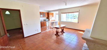 Apartamento T3 para Arrendamento