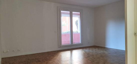 Appartement  à louer, 2 pièces, 1 chambre, 50 m²