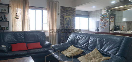 Apartamento T2 no centro de Benavente