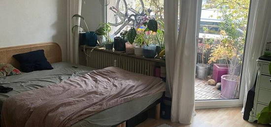 1-Zimmer-Wohnung mit Balkon in Frankfurt-Westend-Nord im Reuterweg ca. 5 Minuten zur Alten Oper und zur Uni.